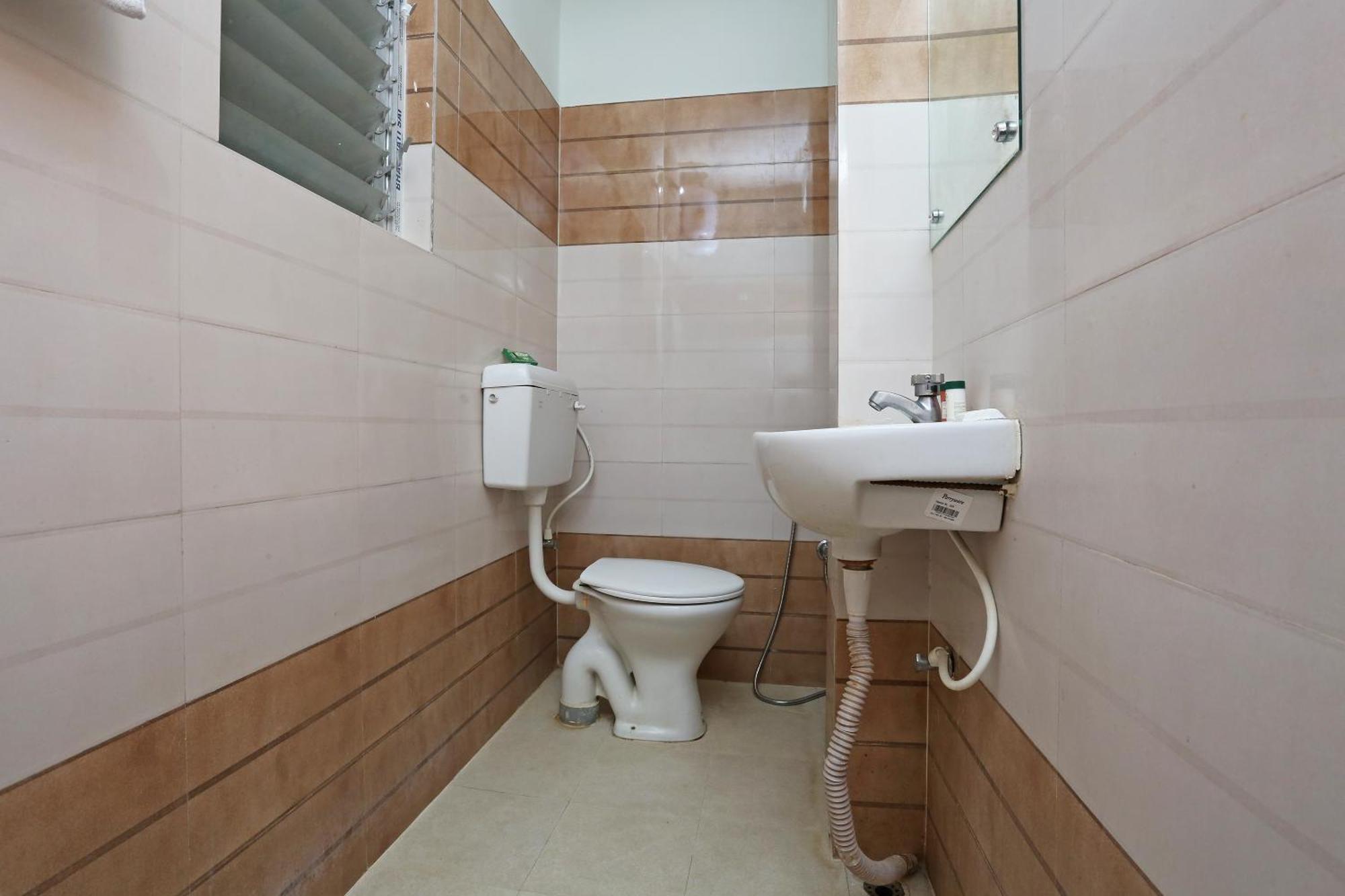 Hotel O Aashray Guest House Guwahati Ngoại thất bức ảnh